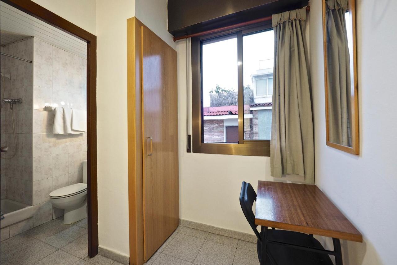 Hostal Ballestero Барселона Экстерьер фото